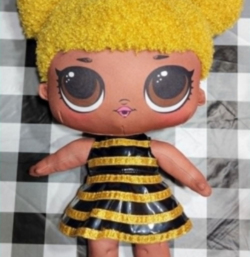 L.O.L. Surprise! Glam Glitter Doll - Queen Bee Yellow and Black